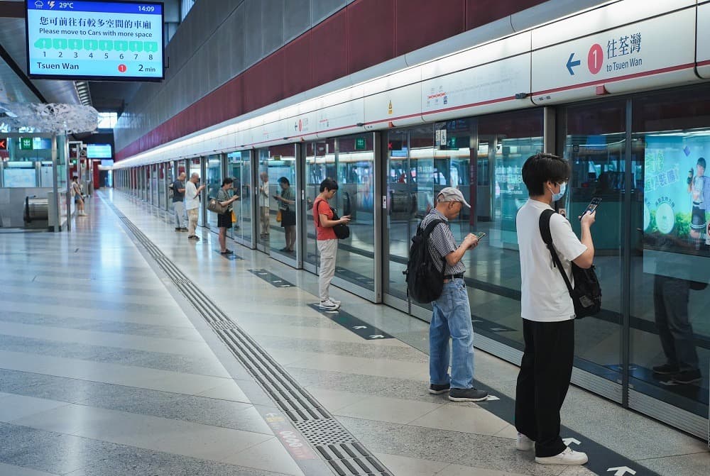 港鐵推進 5G「黃金頻譜」升級工程 第一期24個車站明年初完成